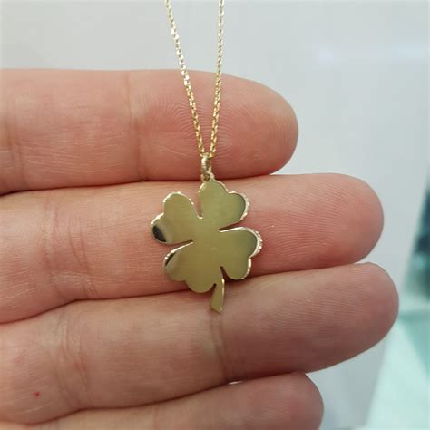 four leaf clover expensive necklace